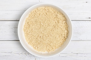 Preparazione Sbriciolata ai frutti di bosco - Fase 1