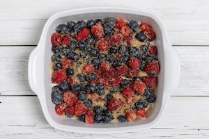 Preparazione Sbriciolata ai frutti di bosco - Fase 2