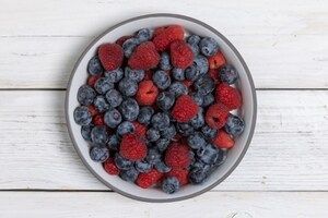 Preparazione Sbriciolata ai frutti di bosco - Fase 2