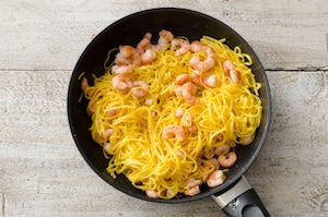 Preparazione Tagliolini al limone e gamberi  - Fase 3