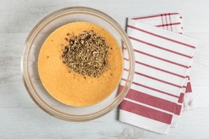 Preparazione Torta di carote, noci pecan e crema al formaggio - Fase 3