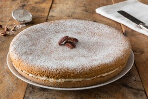 Preparazione Torta di carote, noci pecan e crema al formaggio - Fase 6