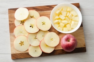 Preparazione Torta di mele con roselline - Fase 1