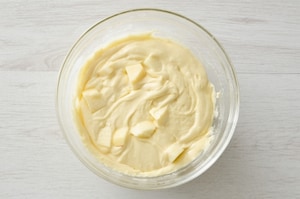 Preparazione Torta di mele con roselline - Fase 3