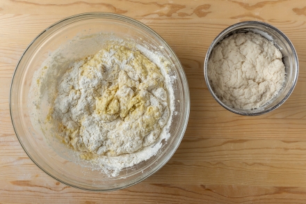 Preparazione Torta di Pasqua al formaggio - Fase 3 Preparazione Torta di Pasqua al formaggio - Fase 3