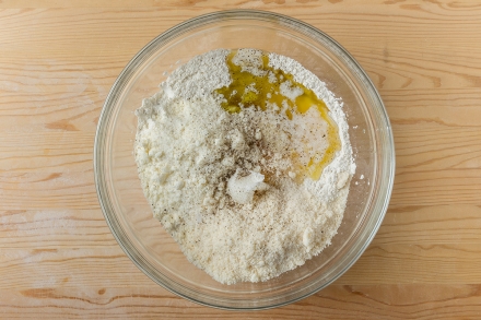 Preparazione Torta di Pasqua al formaggio - Fase 2 Preparazione Torta di Pasqua al formaggio - Fase 2