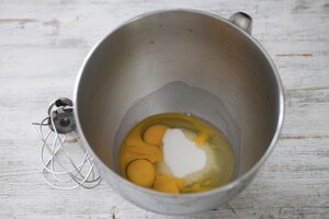 Preparazione Torta ganache al cioccolato - Fase 1