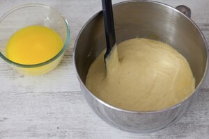 Preparazione Torta rovesciata alle arance e fiori d'arancio  - Fase 2