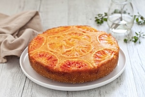 Preparazione Torta rovesciata alle arance e fiori d'arancio  - Fase 4