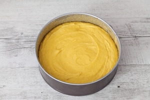 Preparazione Torta rovesciata alle arance e fiori d'arancio  - Fase 3