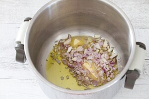 Preparazione Vellutata di piselli - Fase 1