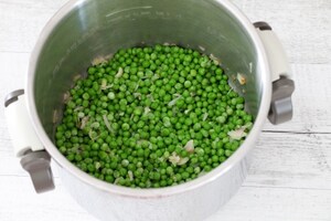 Preparazione Vellutata di piselli - Fase 1