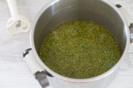 Preparazione Vellutata di piselli - Fase 2 Preparazione Vellutata di piselli - Fase 2