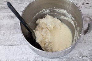 Preparazione Mini cheesecake marmorizzate alle fragole - Fase 3