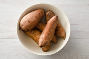 Preparazione Patate dolci al forno con noci pecan - Fase 1