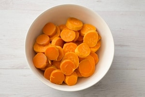 Preparazione Patate dolci al forno con noci pecan - Fase 1