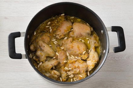 Preparazione Pollo ai pinoli - Fase 3 Preparazione Pollo ai pinoli - Fase 3