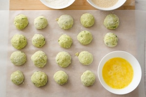 Preparazione Polpette croccanti di asparagi - Fase 3
