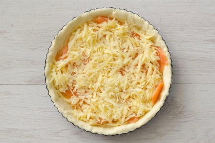 Preparazione Quiche al salmone affumicato - Fase 3 Preparazione Quiche al salmone affumicato - Fase 3