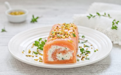 Rotolo di salmone e robiola
