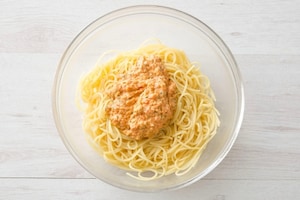 Preparazione Spaghetti al pomodoro e tonno  - Fase 3