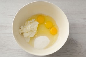Preparazione Tartellette alle prugne e formaggio - Fase 1