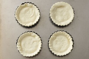 Preparazione Tartellette alle prugne e formaggio - Fase 3