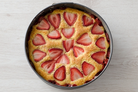 Preparazione Torta soffice alle fragole - Fase 4 Preparazione Torta soffice alle fragole - Fase 4
