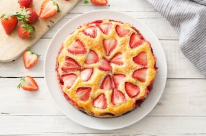 Preparazione Torta soffice alle fragole - Fase 4