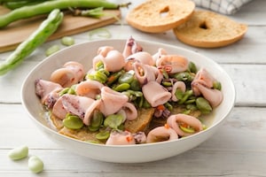 Preparazione Zuppa di fave e calamaretti - Fase 5