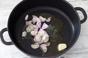 Preparazione Cannelloni al formaggio fresco, piselli e pancetta  - Fase 1