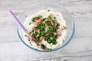 Preparazione Cannelloni al formaggio fresco, piselli e pancetta  - Fase 3