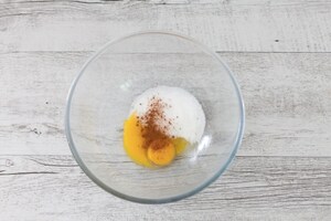 Preparazione Crostata al cioccolato e ciliegie - Fase 3
