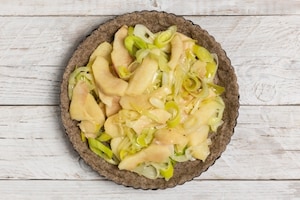 Preparazione Crostata salata con germogli di ravanello - Fase 4