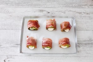 Preparazione Involtini di melanzane e zucchine con speck e mozzarella - Fase 3