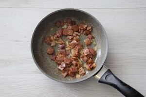 Preparazione Plumcake salati con prosciutto e olive - Fase 1