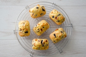 Preparazione Plumcake salati con prosciutto e olive - Fase 5