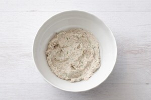 Preparazione Pollo alle erbe con pomodorini secchi - Fase 1