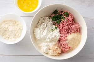 Preparazione Polpettone di tacchino e ricotta - Fase 1