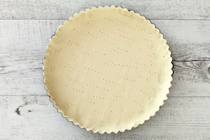 Preparazione Quiche alle zucchine, fiori di zucca e mozzarella  - Fase 3