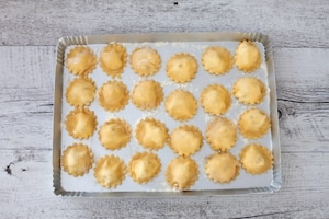 Preparazione Ravioli ripieni di ricotta e pistacchi con pomodorini  - Fase 4