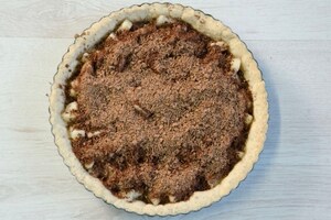Preparazione Torta alle mandorle con pere e cioccolato - Fase 5
