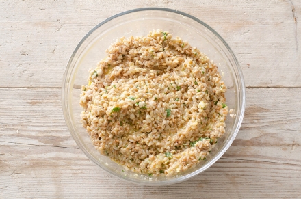 Preparazione Torta di farro alle erbe - Fase 3 Preparazione Torta di farro alle erbe - Fase 3