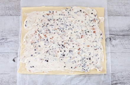 Preparazione Torta di girelle alla ricotta - Fase 2 Preparazione Torta di girelle alla ricotta - Fase 2