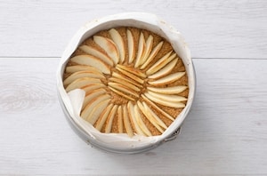 Preparazione Torta di mele e quinoa - Fase 5