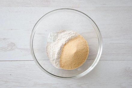Preparazione Torta di mele e quinoa - Fase 3 Preparazione Torta di mele e quinoa - Fase 3