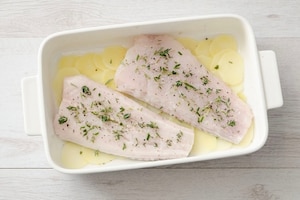 Preparazione Tranci di nasello al forno con patate - Fase 2