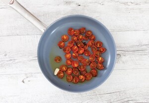 Preparazione Busiate con mozzarelline e pomodori confit - Fase 2