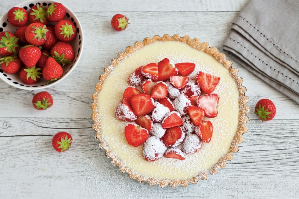 Crostata al cioccolato bianco e fragole ricetta