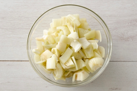 Preparazione Finocchi al forno con mozzarella e uova - Fase 1 Preparazione Finocchi al forno con mozzarella e uova - Fase 1